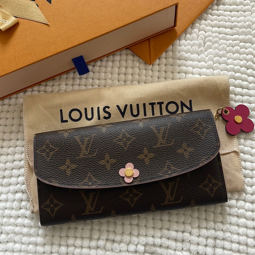 *SOLD* Limited Edition Louis Vuitton Monogram Bloom Flower Emilie Wallet Fuchsia